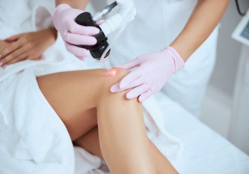 doctor-conducting-the-treatment-procedure-of-the-s-2021-09-03-09-45-19-utc doctor-conducting-the-treatment-procedure-of-the-s-2021-09-03-09-45-19-utc